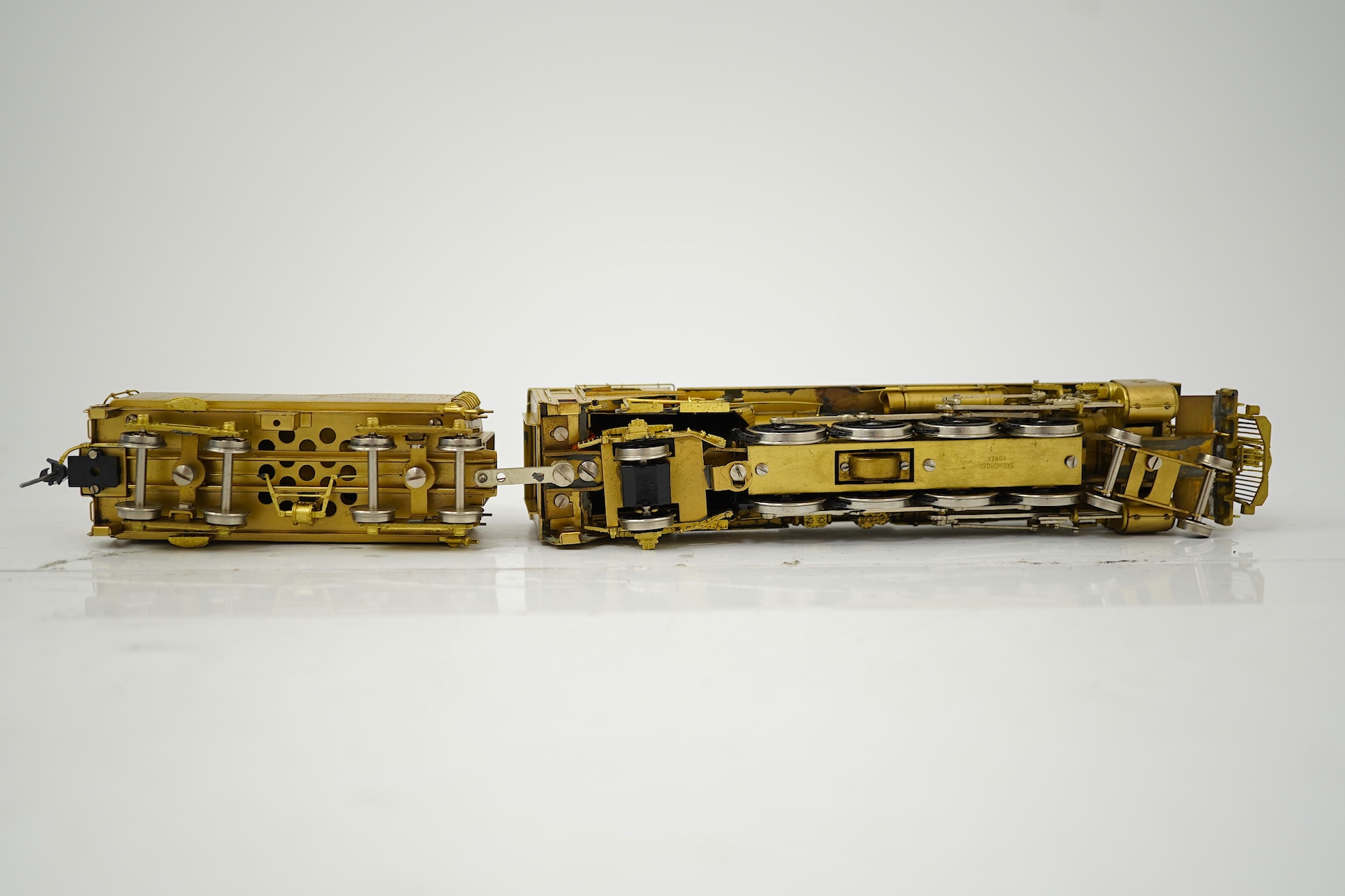 A boxed HO gauge VH Scale Models unpainted brass model of Canadian Pacific Railway 1-1a, 2900, 4-8-2 locomotive with bogie tender, powered for two rail operation.